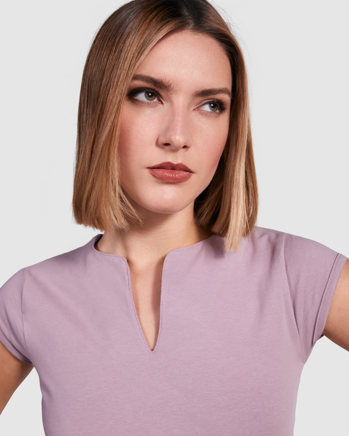 T-shirt femme col V personnalisable 'Belice' 200 gr/m² - Flock élite